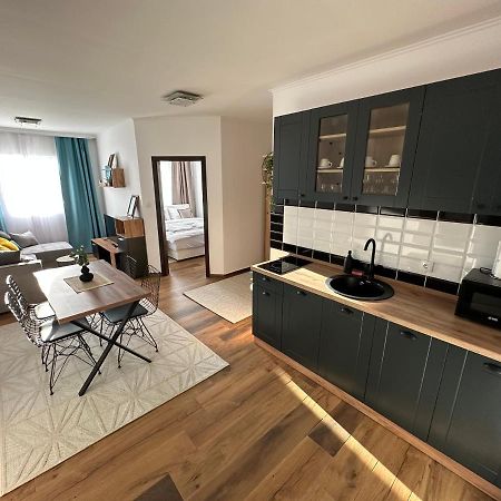 Sky Lux Apartmani Surčin Buitenkant foto